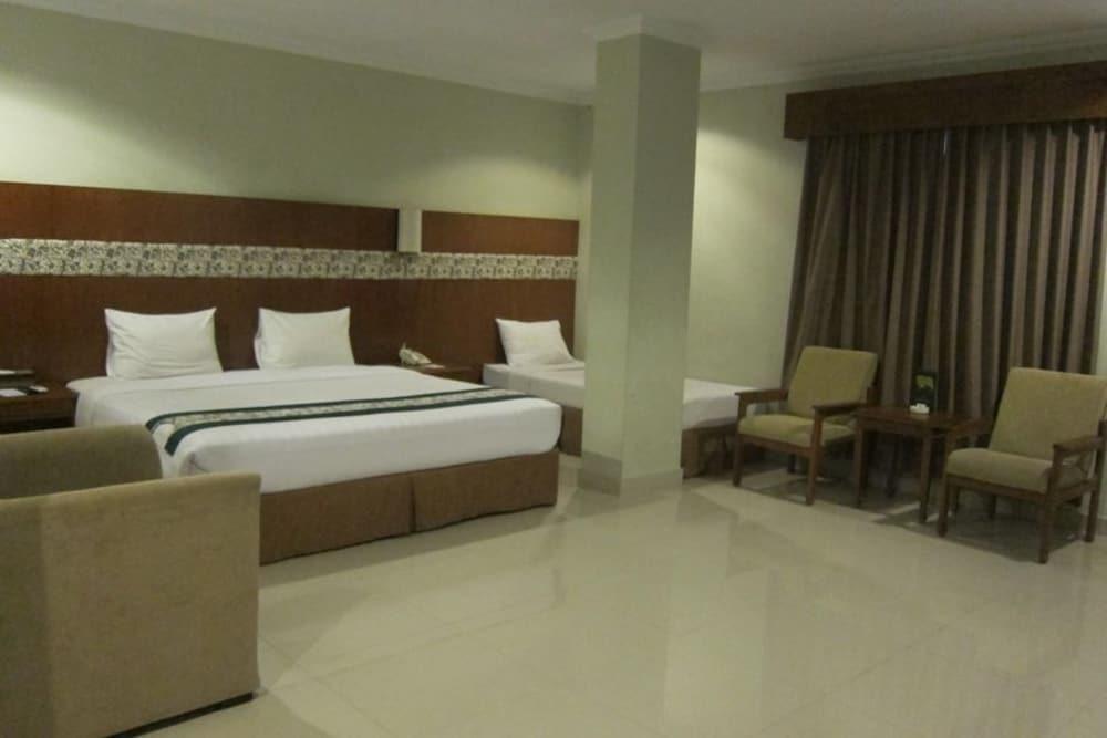 Cakra Kembang Hotel Kejayan Екстериор снимка