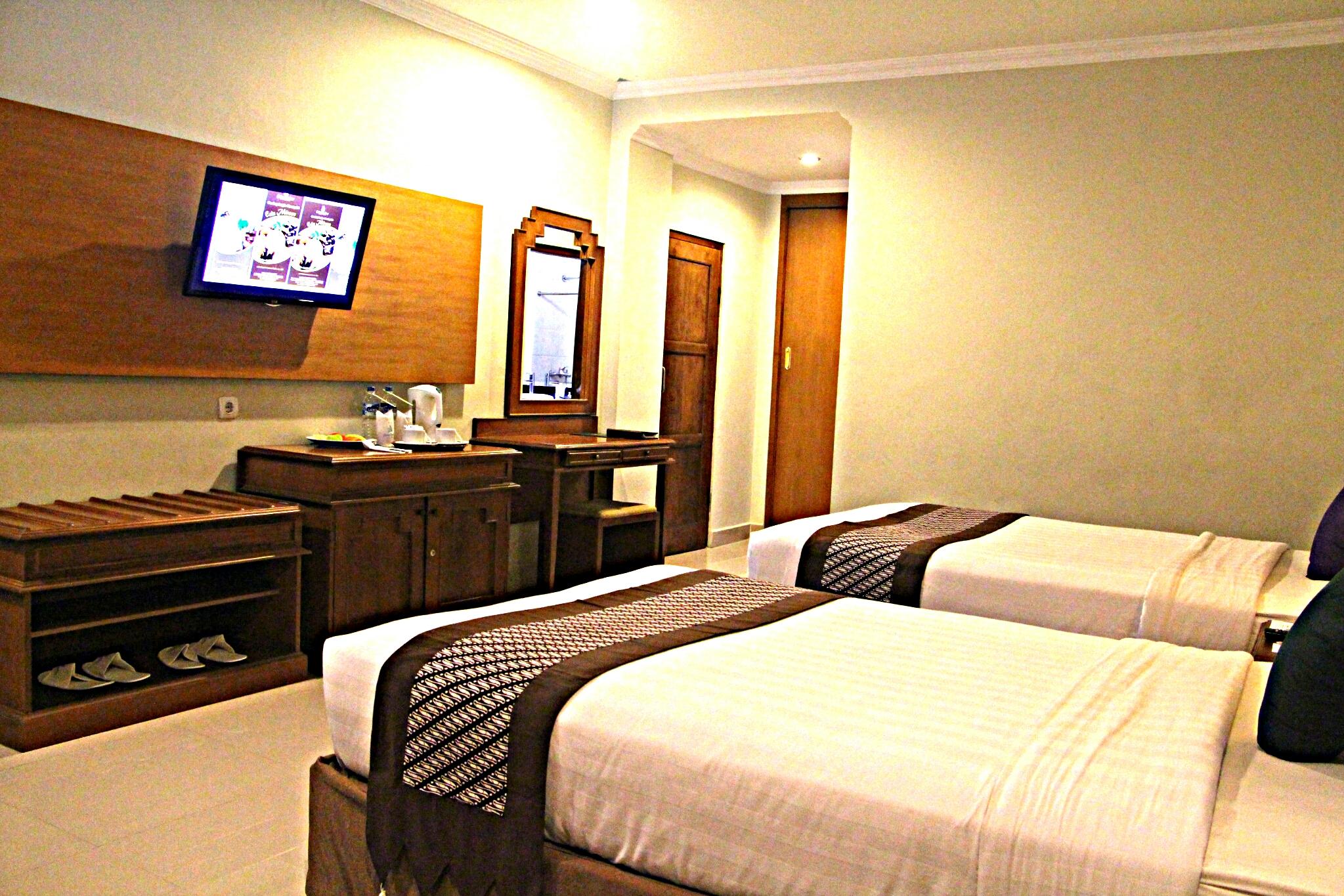 Cakra Kembang Hotel Kejayan Екстериор снимка