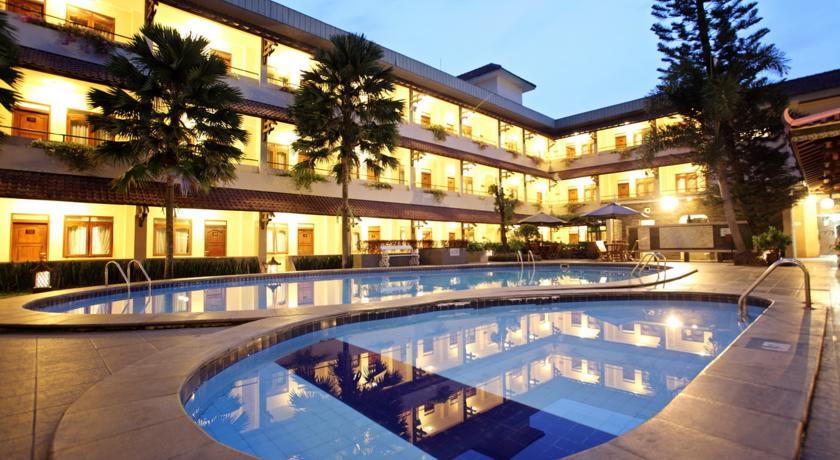 Cakra Kembang Hotel Kejayan Екстериор снимка