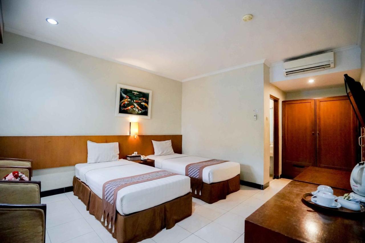 Cakra Kembang Hotel Kejayan Екстериор снимка