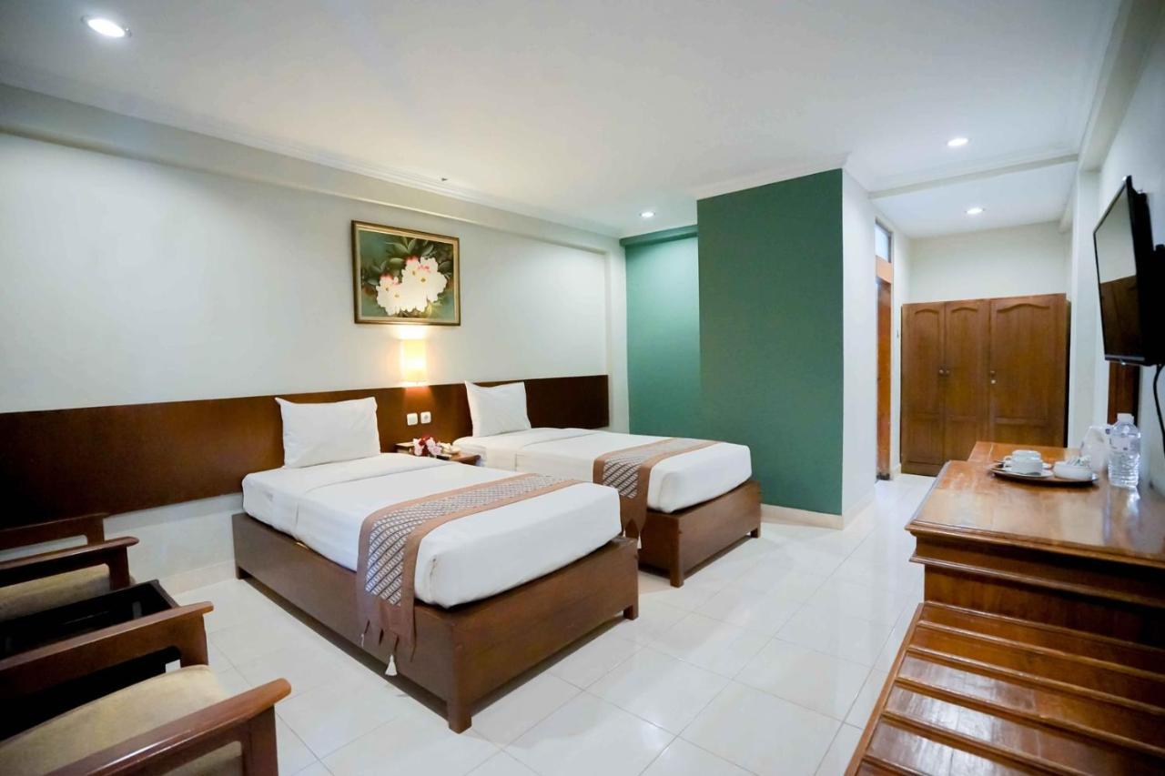 Cakra Kembang Hotel Kejayan Екстериор снимка