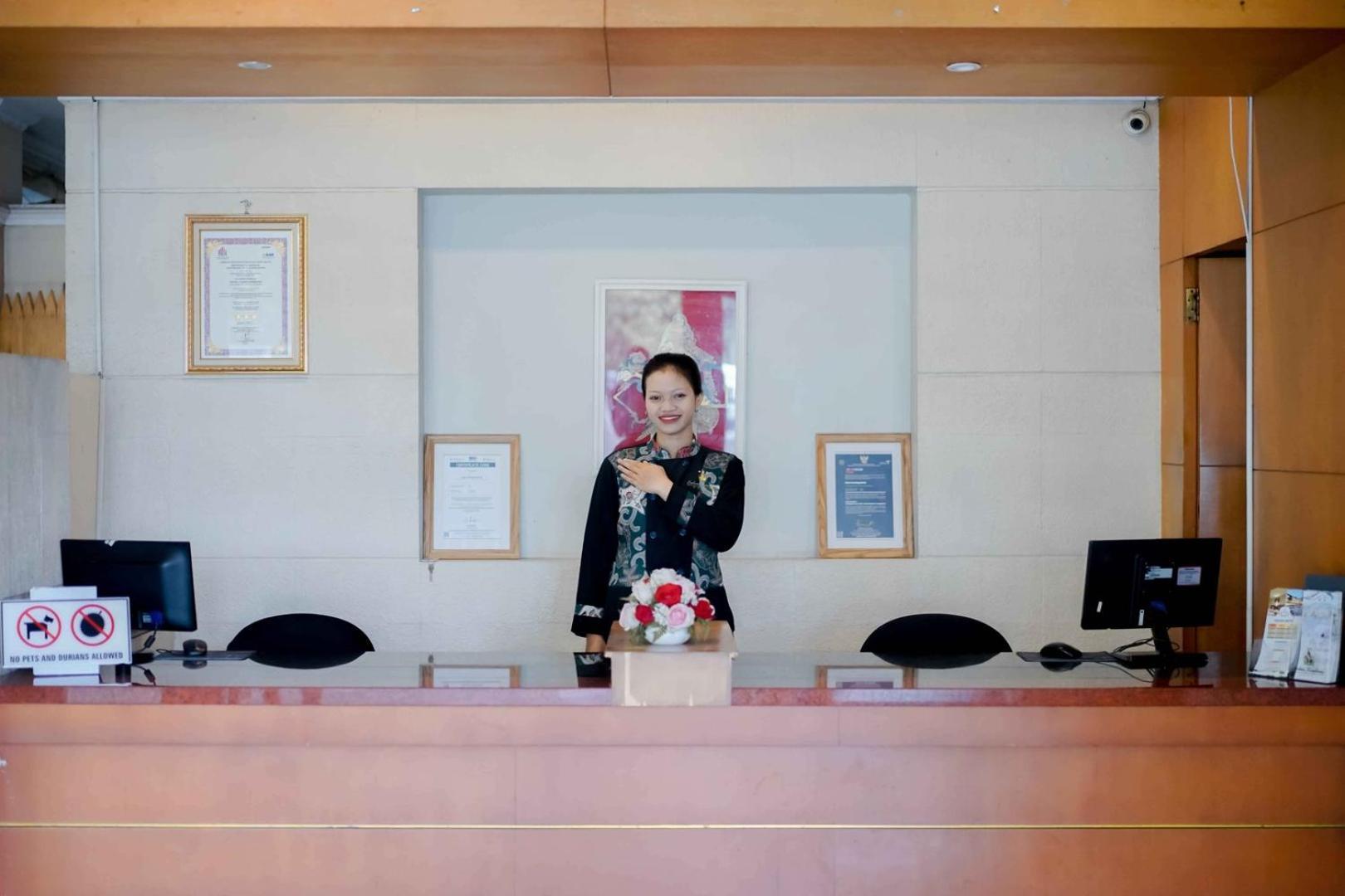 Cakra Kembang Hotel Kejayan Екстериор снимка